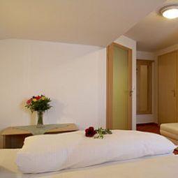 Номер Alpenhotel Ernberg zum Dorfwirt Fotos