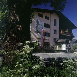 Фасад Alpenhotel Ernberg zum Dorfwirt Fotos