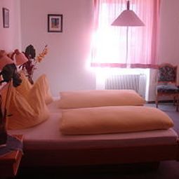Room Zum Guten Hirten Fotos