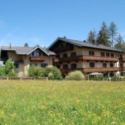 Vue extérieure Edelweiss Fotos