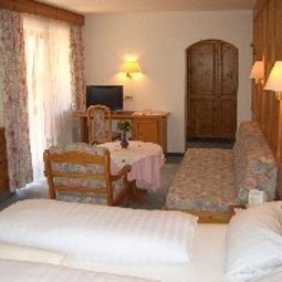 Chambre Schwarzenberg´s Traube Fotos