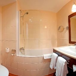 Salle de bains Golden Tulip Warsaw Centre Fotos