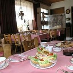 Salle du petit-déjeuner Lahnhof Fotos