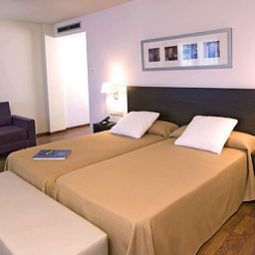 Room Vora Fira Fotos