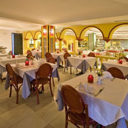Frühstücksraum im Restaurant Hi! Pueblo Andaluz Fotos