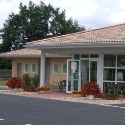 Fasthotel (en Bergeracois) Montcaret 