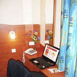 Zimmer Best Hotel Grigny Paris Sud Fotos