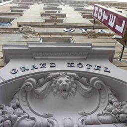 Vue extérieure Grand Hotel Fotos