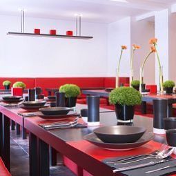 Salle du petit-déjeuner Le Chat Noir Fotos