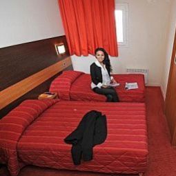 Chambre Premiere Classe Coignieres Maurepas Fotos