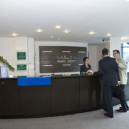 Холл Holiday Inn LONDON - BRENT CROSS Fotos