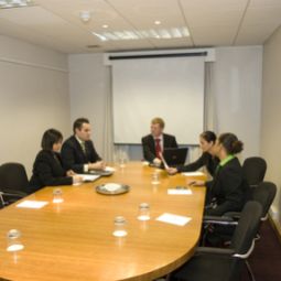 Конференц-зал Holiday Inn LONDON - BRENT CROSS Fotos