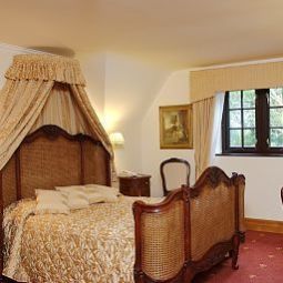 Suite Junior Stanhill Court Fotos