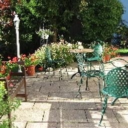Terrasse Antonia Garni Fotos