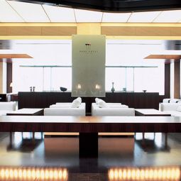 Recepción Park Hotel Tokyo Fotos