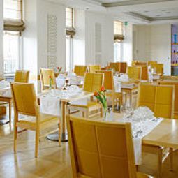 Sala colazione nel ristorante Astoria Design Fotos