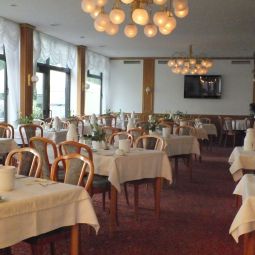 Sala śniadaniowa w restauracji Schildhorn Fotos