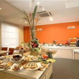  Holiday Inn Express REGGIO EMILIA Fotos