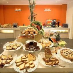  Holiday Inn Express REGGIO EMILIA Fotos