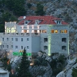 Villa Dvor Omiš 