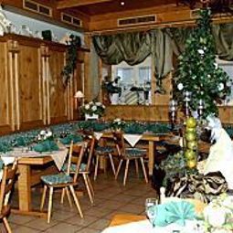 Salle de banquets Zu den Drei Kronen Fotos