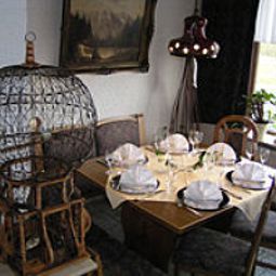 Salle du petit-déjeuner située dans le restaurant Kalenborner Höhe Fotos