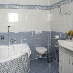 Salle de bains Modra Ruze Fotos