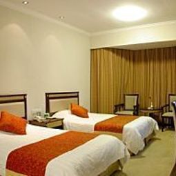 Room Ren He Fotos