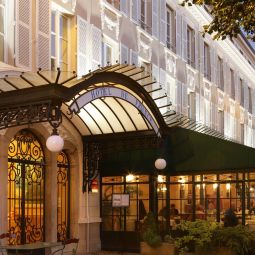 Vue extérieure BEST WESTERN Hotel De France Fotos