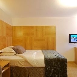 Room Pinewood Fotos