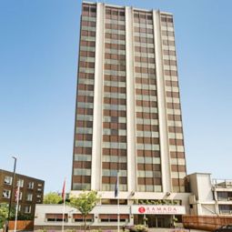 Vista exterior Ramada Hotel and Suites Coventry The Butts Earlsdon Fotos