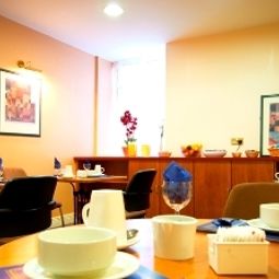 Vista esterna Travelodge Rathmines Fotos