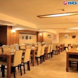 Salle du petit-déjeuner située dans le restaurant ORKA Royal Edelstaal group Fotos