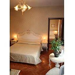 Suite Palazzo Guardi Fotos