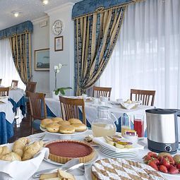 Salle du petit-déjeuner President Fotos