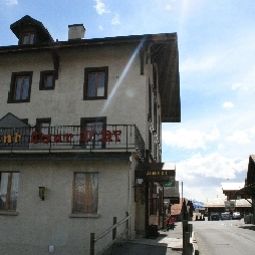  La Tour d'Ai Fotos