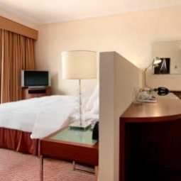 Habitación Hilton Warsaw Hotel & Convention Centre Fotos