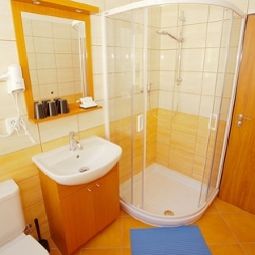 Badezimmer Adeba Fotos