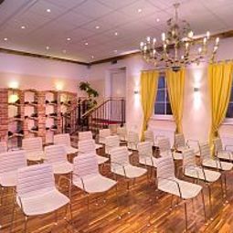Sala de reuniones Winzerhotel Vöhringer Fotos