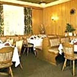 Sala śniadaniowa w restauracji Zum Engel Gasthof Fotos