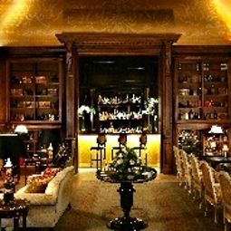 Bar Chateau Mont Royal Fotos