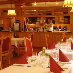 Restaurant Schwarzwälder Hof Land-gut-Hotels Fotos