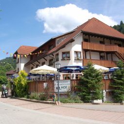 Exterior view Schwarzwälder Hof Land-gut-Hotels Fotos