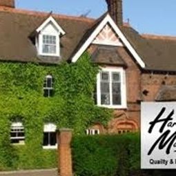  Harefield Manor Fotos