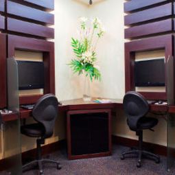 Howard Johnson Hotel Guayaquil Гуаякиль 