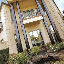 Gateway on Monash Boutique Hotel Nobby Beach 