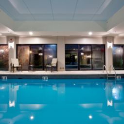 Piscina Holiday Inn Hotel & Suites NEWPORT NEWS Fotos