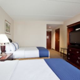 Habitación Holiday Inn Hotel & Suites NEWPORT NEWS Fotos