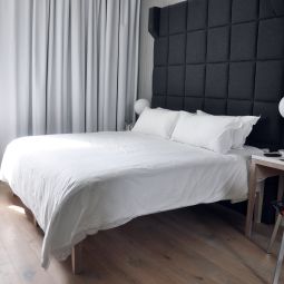 Bank Hotel