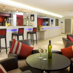 Bar Holiday Inn Express BRISTOL - NORTH Fotos